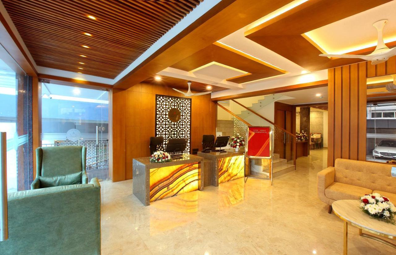 Hotel Amala Pathanāmthitta Exterior photo