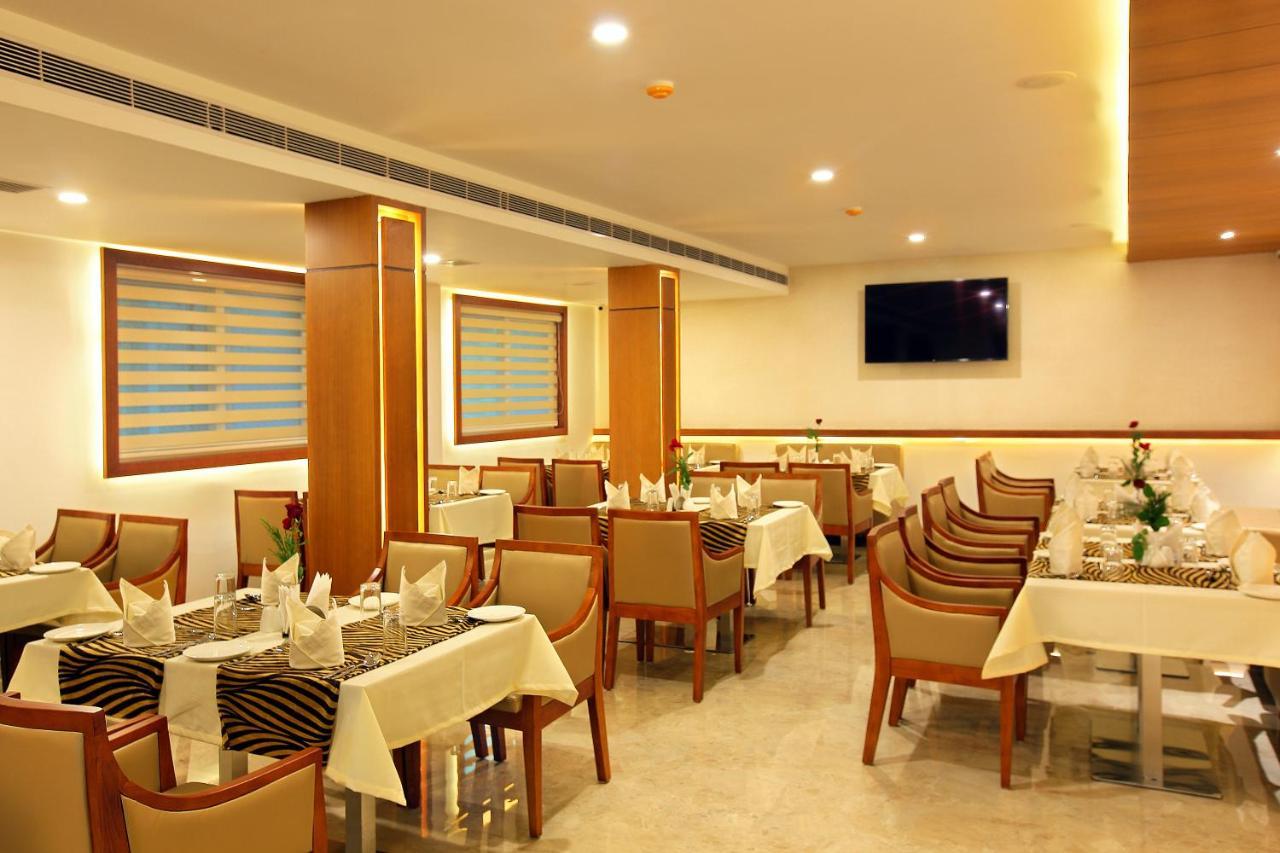 Hotel Amala Pathanāmthitta Exterior photo